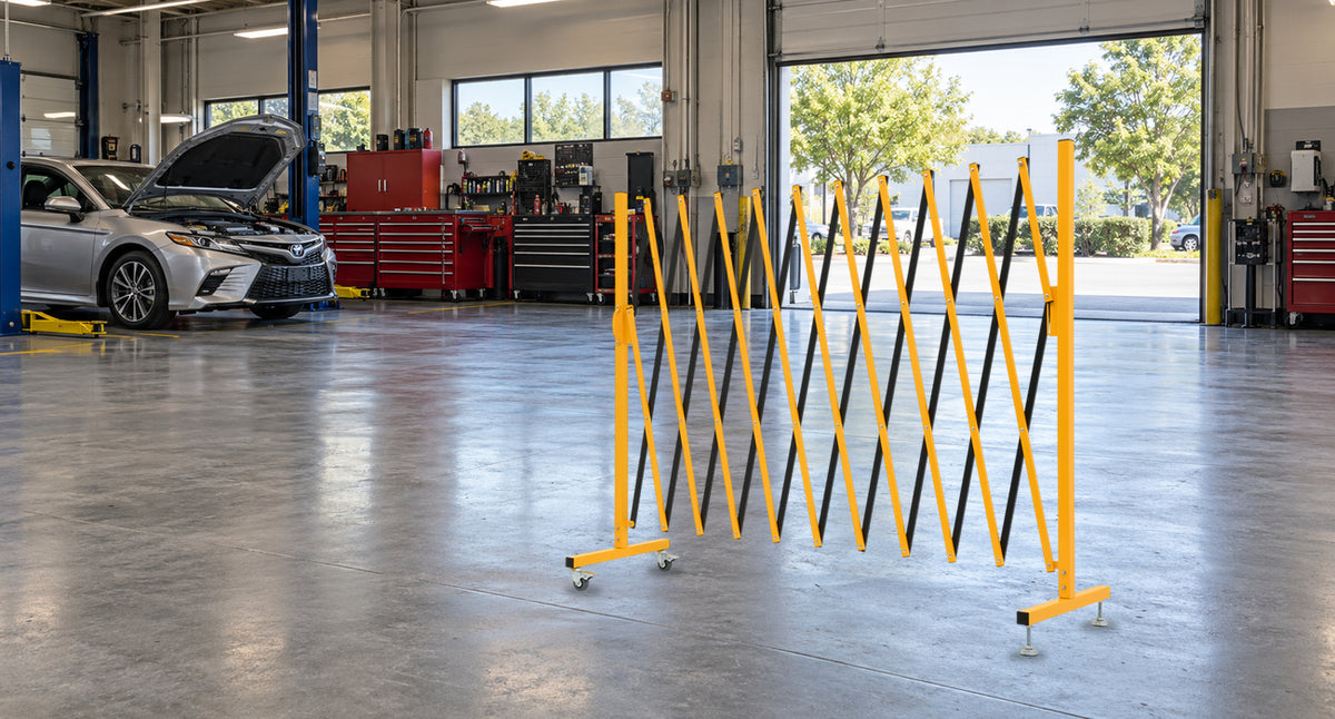 Define Your Service Area — GYMTIME 120 cm Yellow and Black expandable barricade